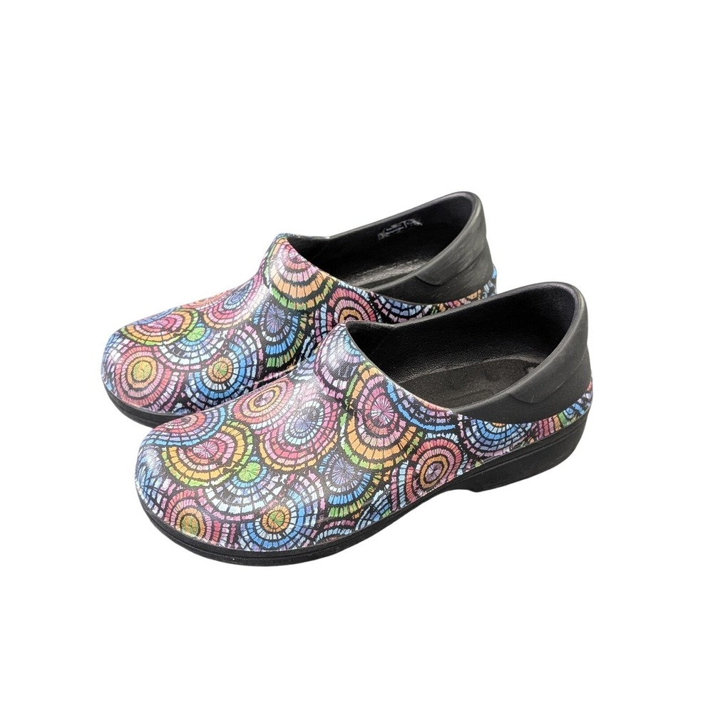 Crocs Neria Pro II Graphic Clogs Womens 8 Black Multi Slip Resistant Lightweight